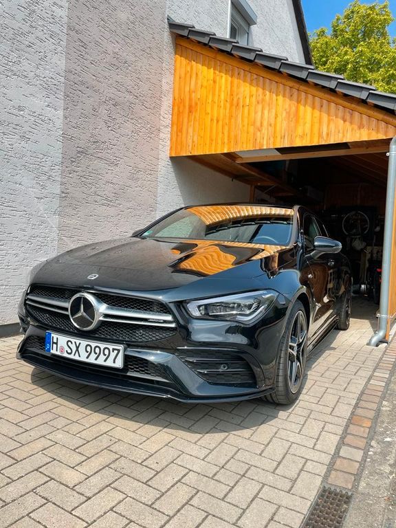 Image of Mercedes-Benz CLA 35 AMG Shooting Brake