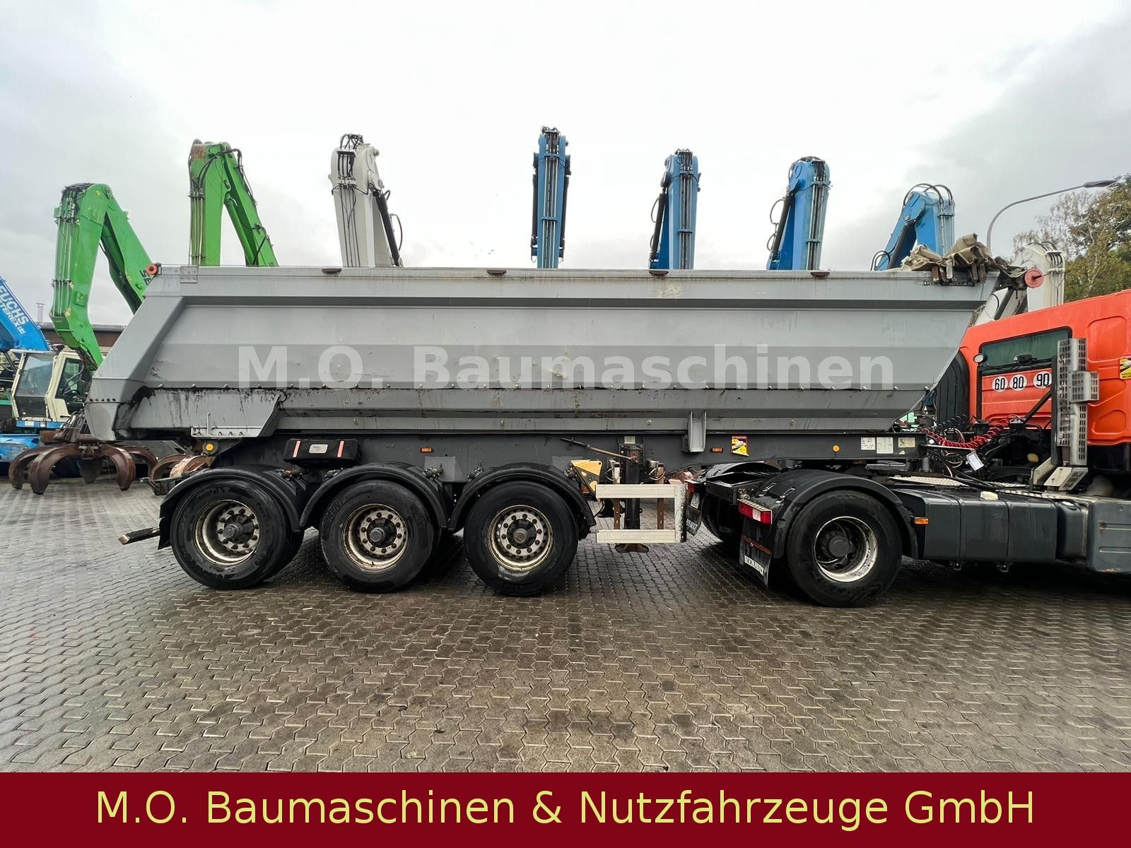 Fahrzeugabbildung Meiller 3 Achser / Luft / Plane T 39 T /