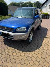 Toyota rav 4  4x4 offroad Zahnriemen Wasse... - gebrauchte Toyota RAV 4 aus dem Jahr 1998