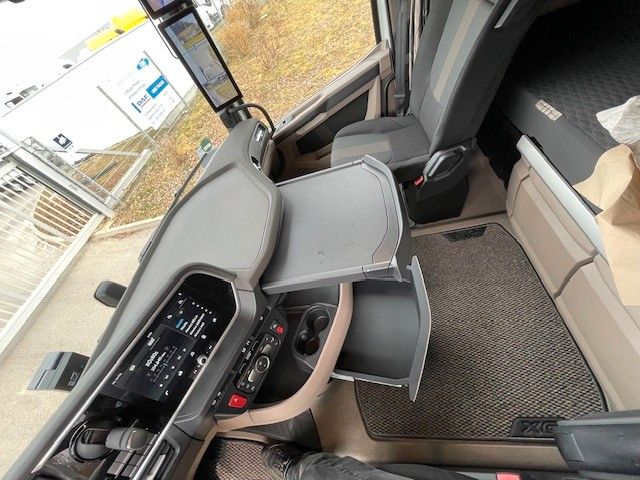 Fahrzeugabbildung DAF FT XG 450