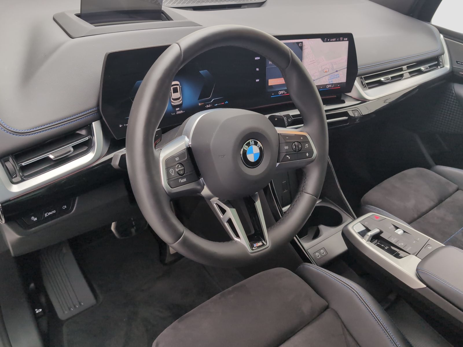 BMW 223 Active Tourer - Bild 12