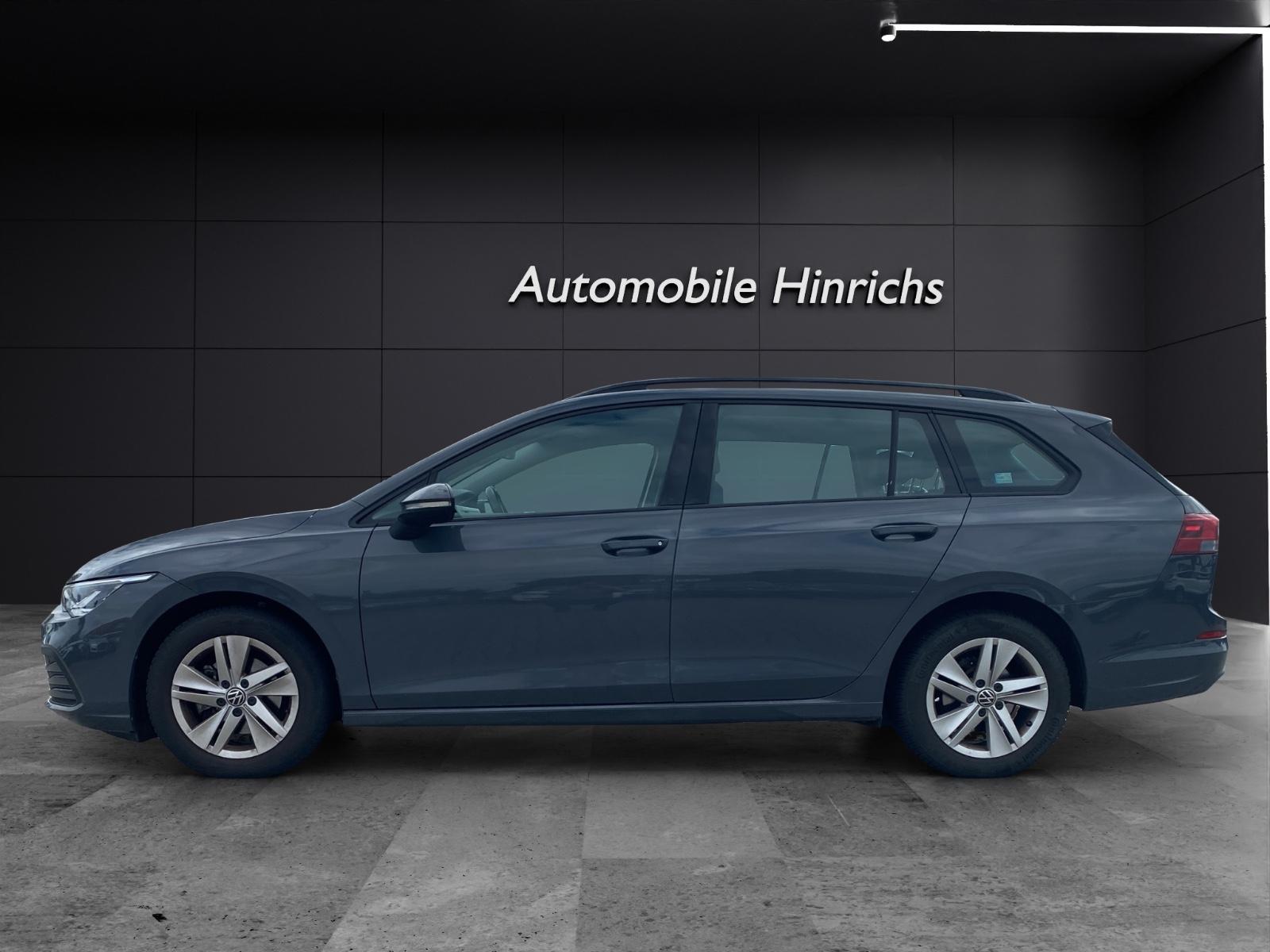 Volkswagen Golf VIII Variant Life eTSI AHK