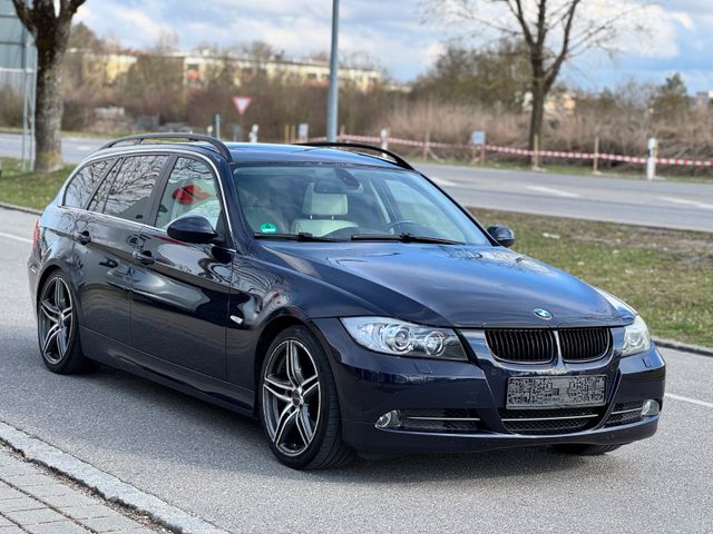 BMW 330i xDrive *Automatik *Panorama *Xenon *Navi