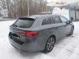 Toyota Avensis 1,8-l-Valvem. Edition S+ T. Sports E... - Toyota: Sport