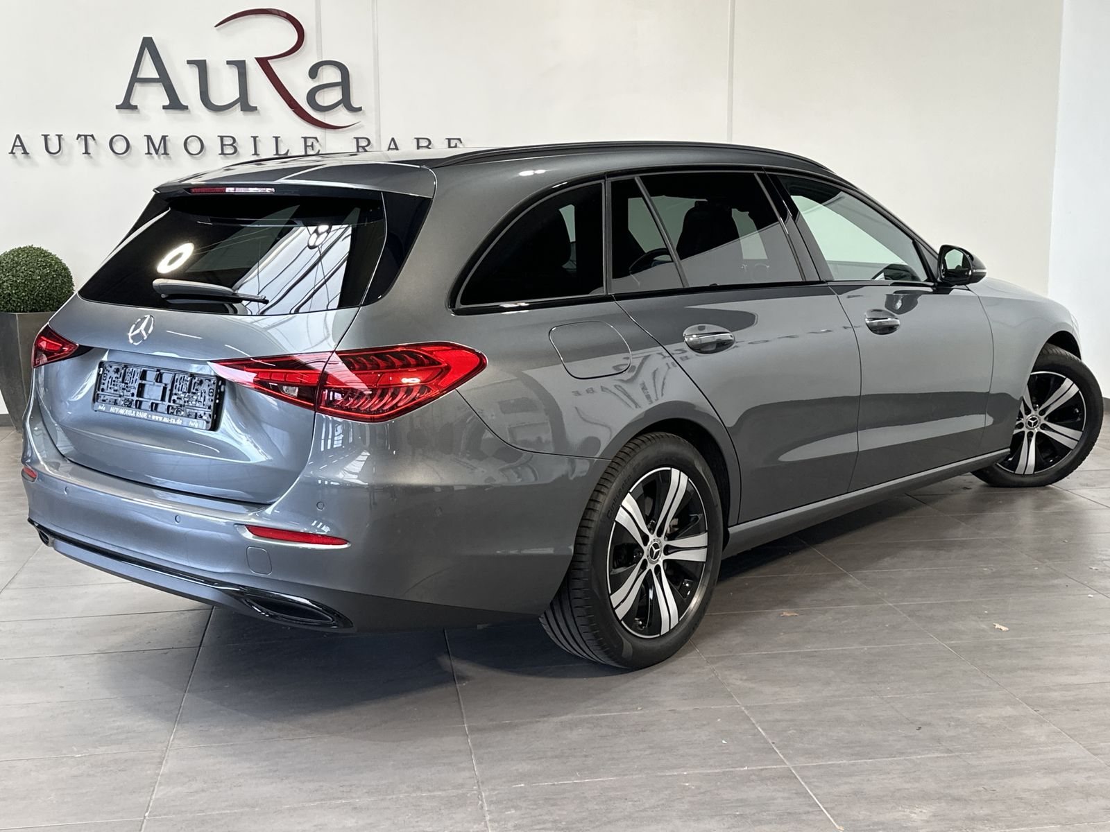 Fahrzeugabbildung Mercedes-Benz C 220d T Avantgarde NAV+LED+KAM+PANO+VCOCKPIT+PP