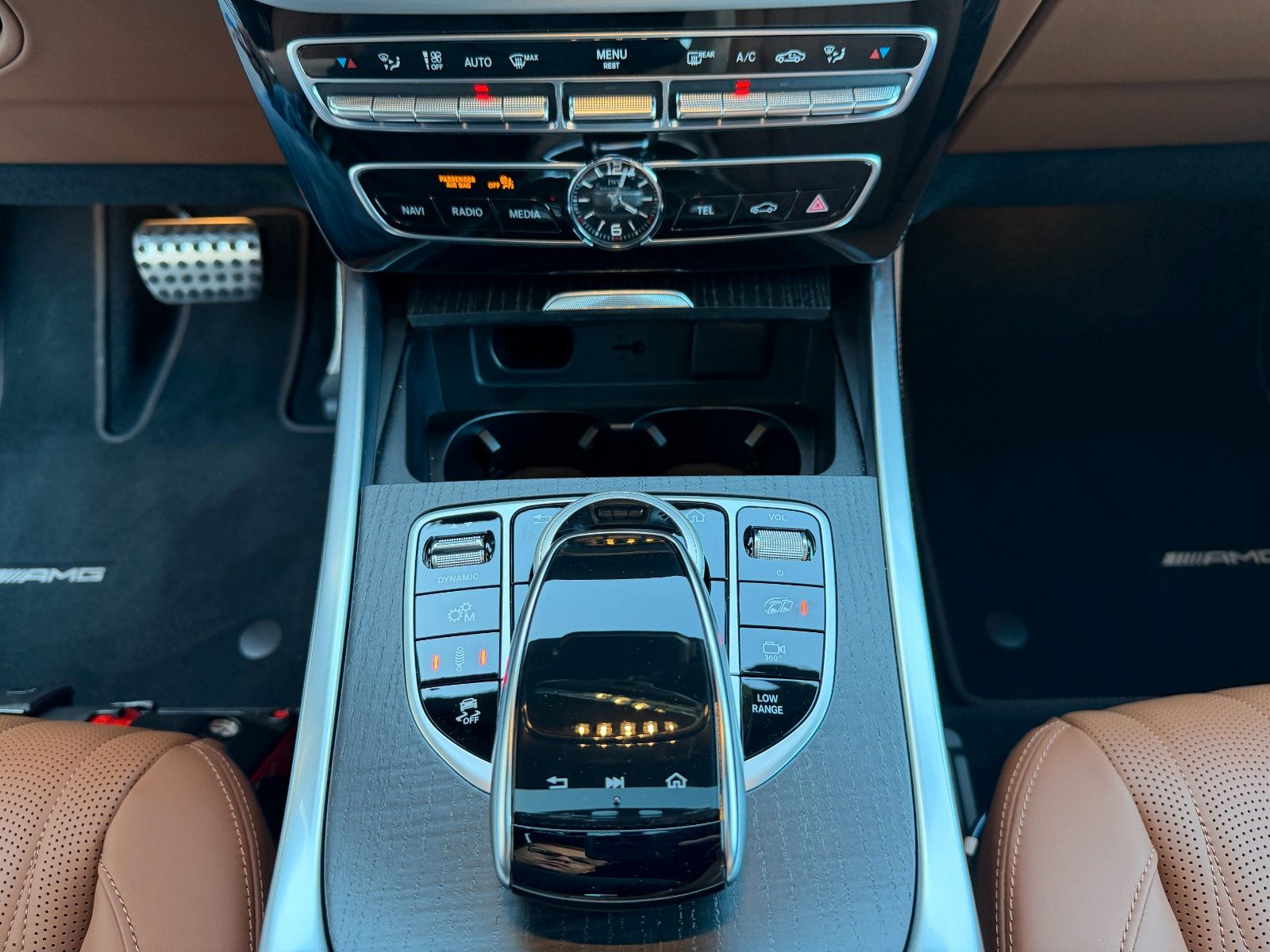 Fahrzeugabbildung Mercedes-Benz G 63 AMG 4x4² Professional+Night+Manufaktur