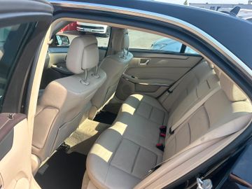 Mercedes E 250 - 12