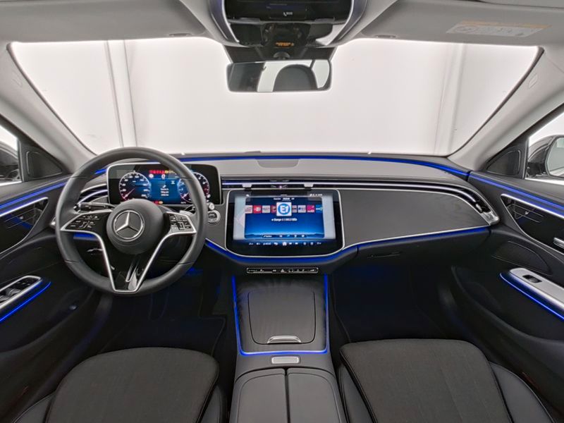 Fahrzeugabbildung Mercedes-Benz E 200 Limousine Avantg. Distronic+ Navi LED SHZ