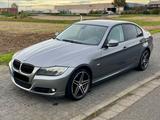 BMW 320i Limo Facelift Leder/Sitzheizung/AHK/PDC