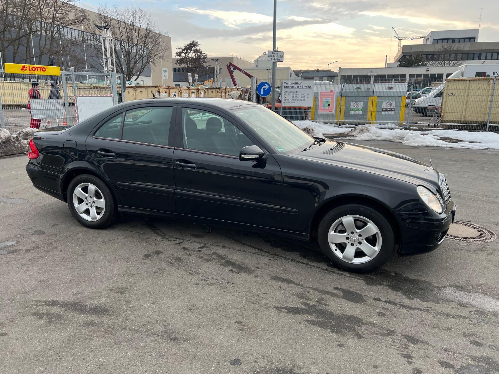 Mercedes-Benz E 220 Limousine Automatik Navi