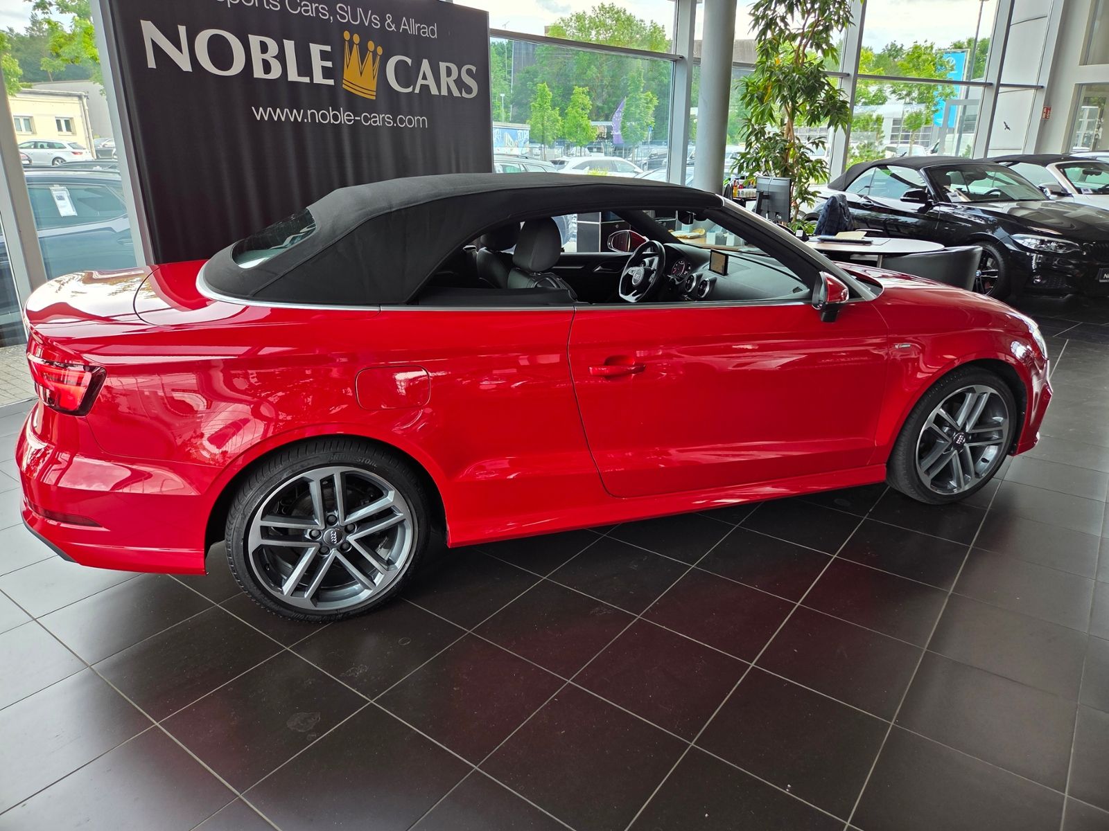 Fahrzeugabbildung Audi A3 Cabriolet 35 TFSI S line sport B&O LED NAV
