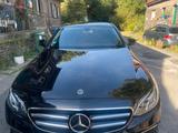 Mercedes-Benz Mercedes w213 300d 2020 Schwarz - Mercedes-Benz 300 in Gelsenkirchen