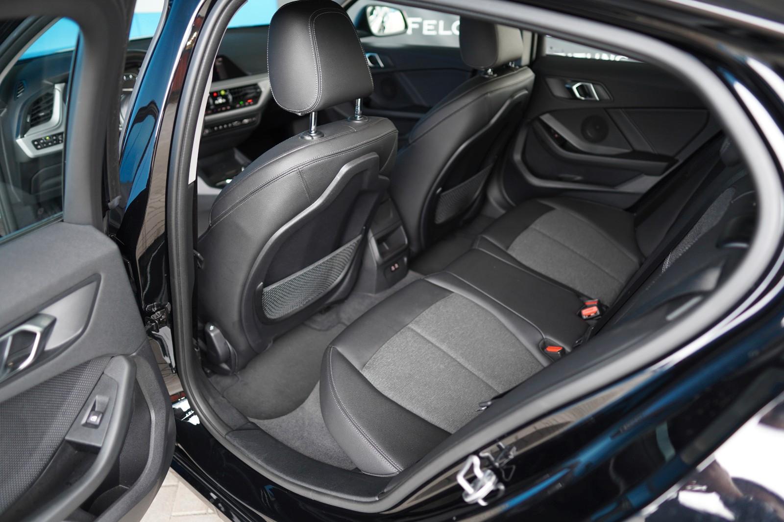 BMW 118 i Advantage*BT*NAVI*PDC*CARPLAY*, миниатюра 4