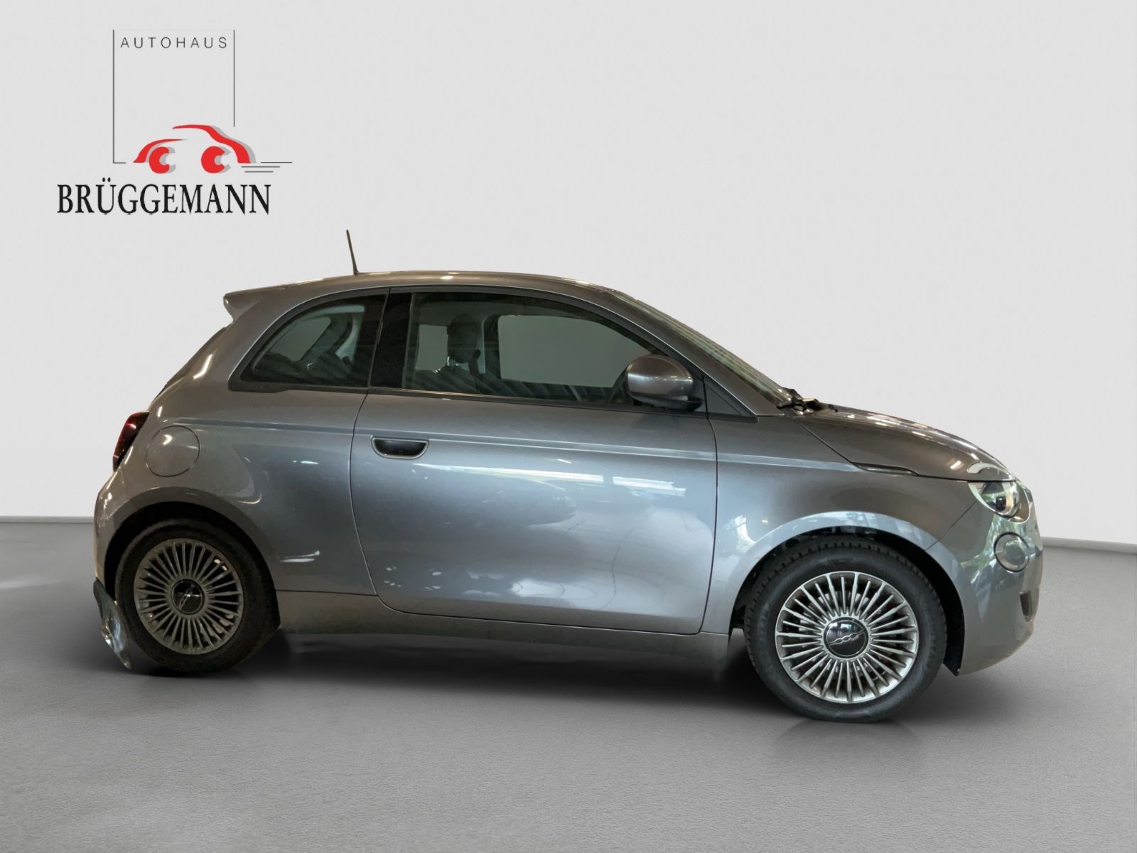 Fahrzeugabbildung Fiat 500e Icon 42 kWh + Einparkhilfe