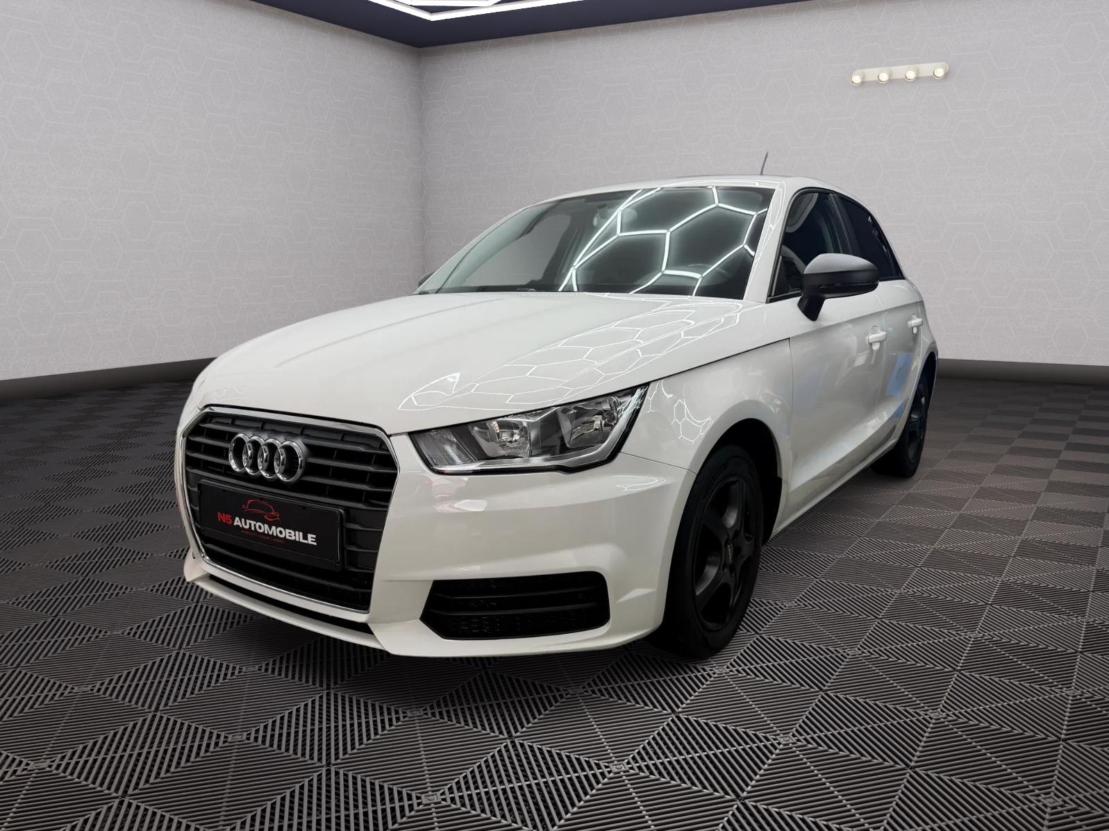 Audi A1 Sportback Ultra / 5 TÜRER / SCHECKHEFT. / NAV