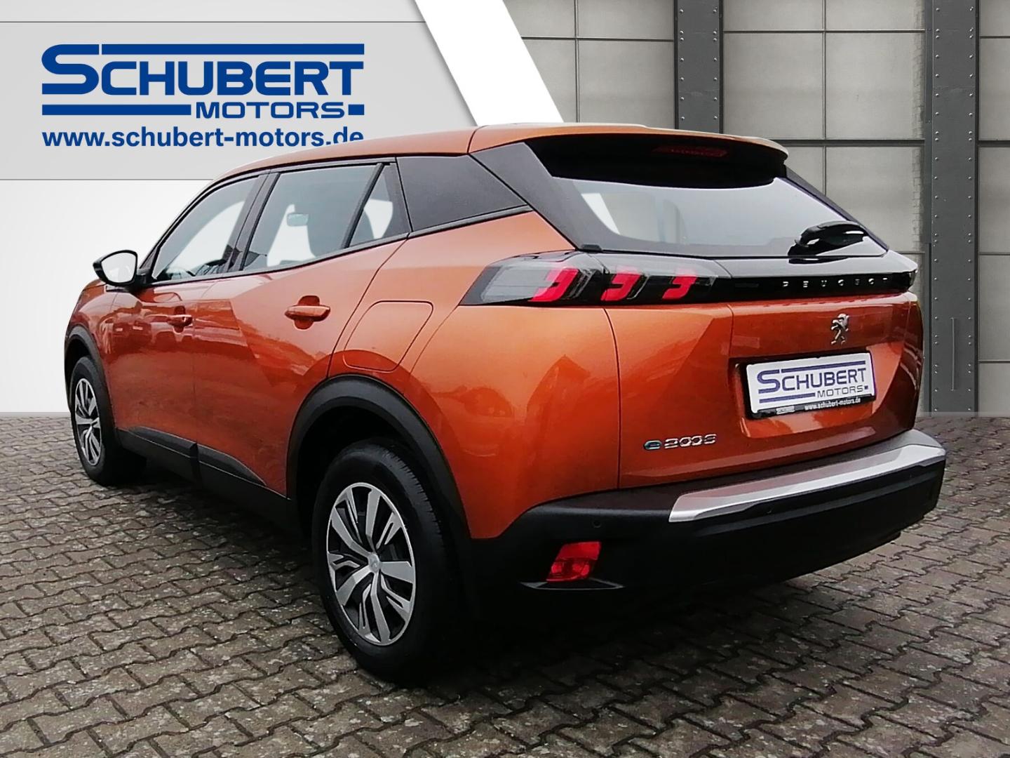 Peugeot 2008 e-Active SHZ PDC TEMPOMAT AC USB DAB GARANT