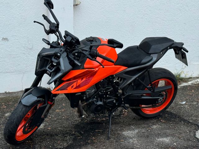 KTM Duke 990