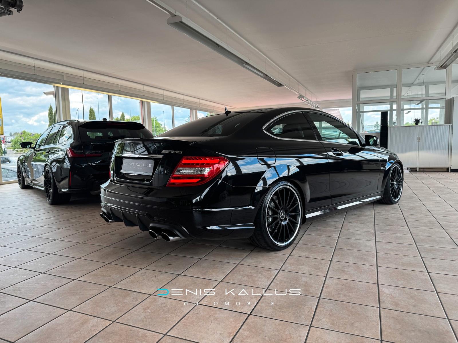Mercedes-Benz C 63 AMG Coupe/Wunderschön!Black