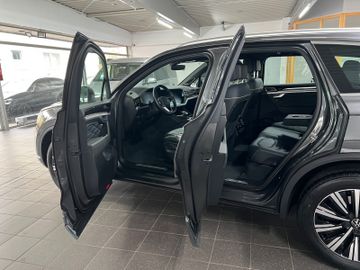 Volkswagen Touareg - 7
