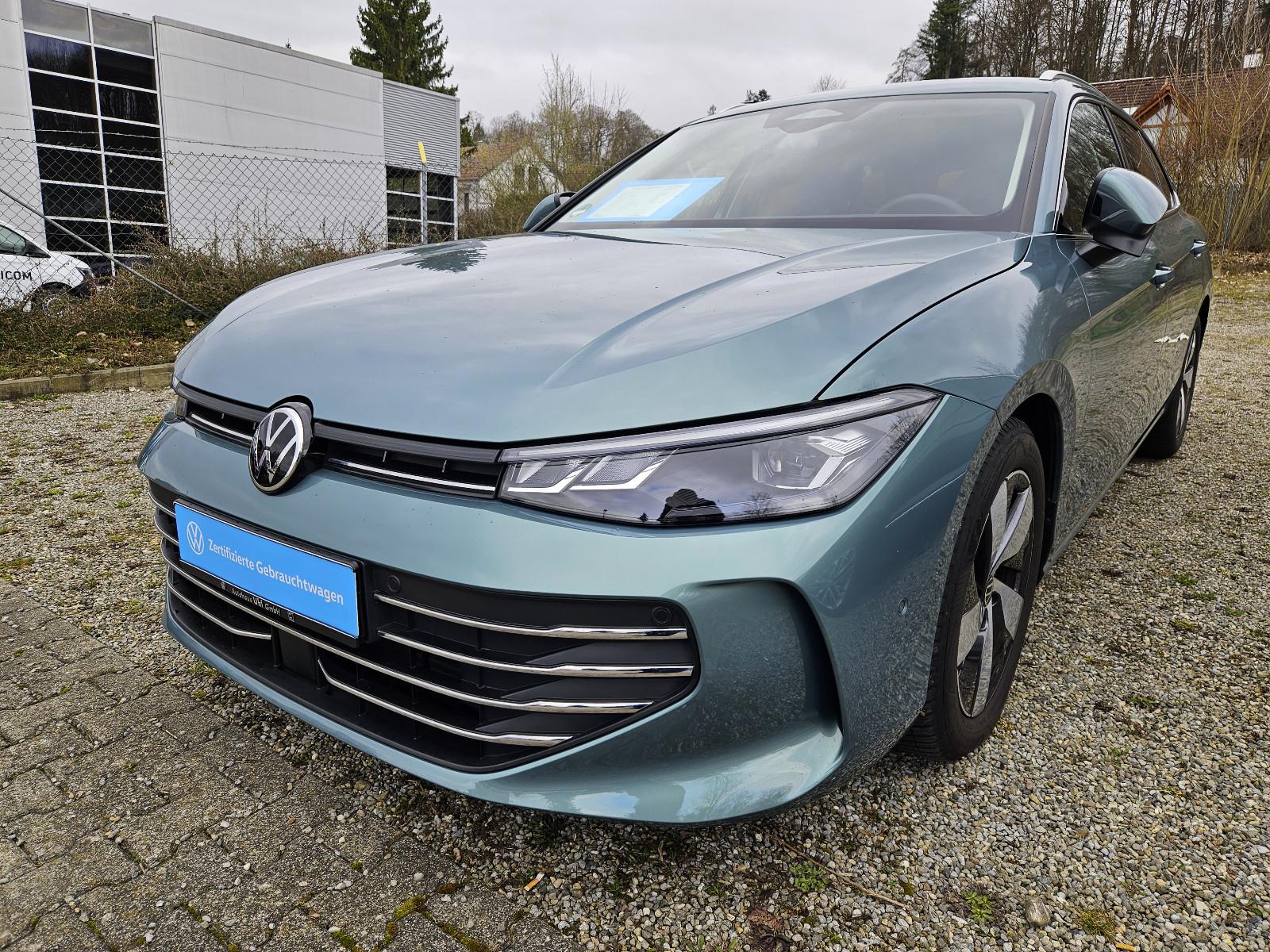 Volkswagen Passat Variant Business AHK Navi Kamera LED