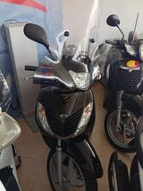 Honda SH 150 Doppio disco - HONDA MOFA