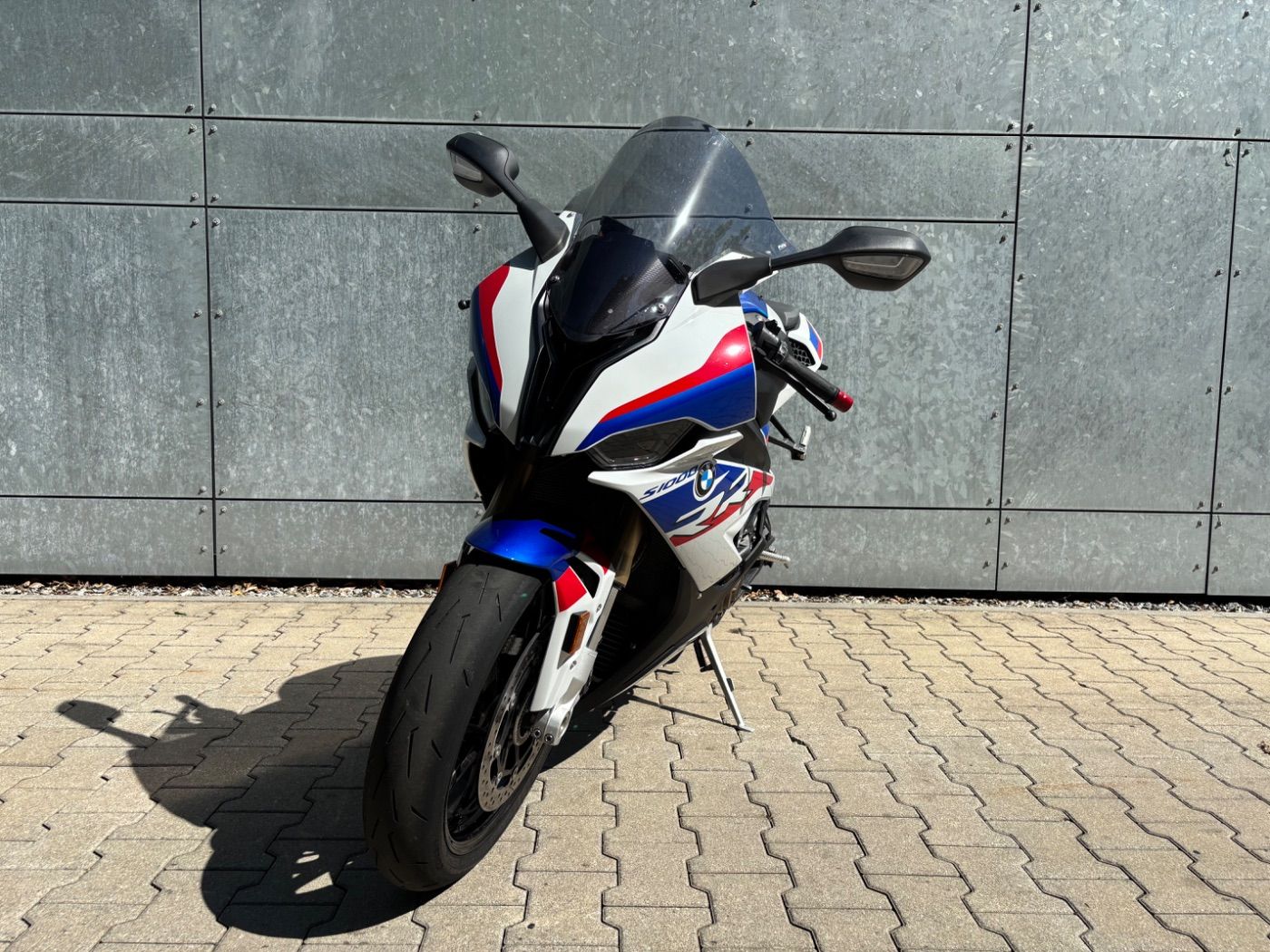 Fahrzeugabbildung BMW S 1000 RR M-Paket Dynamik-Paket Carbonräder