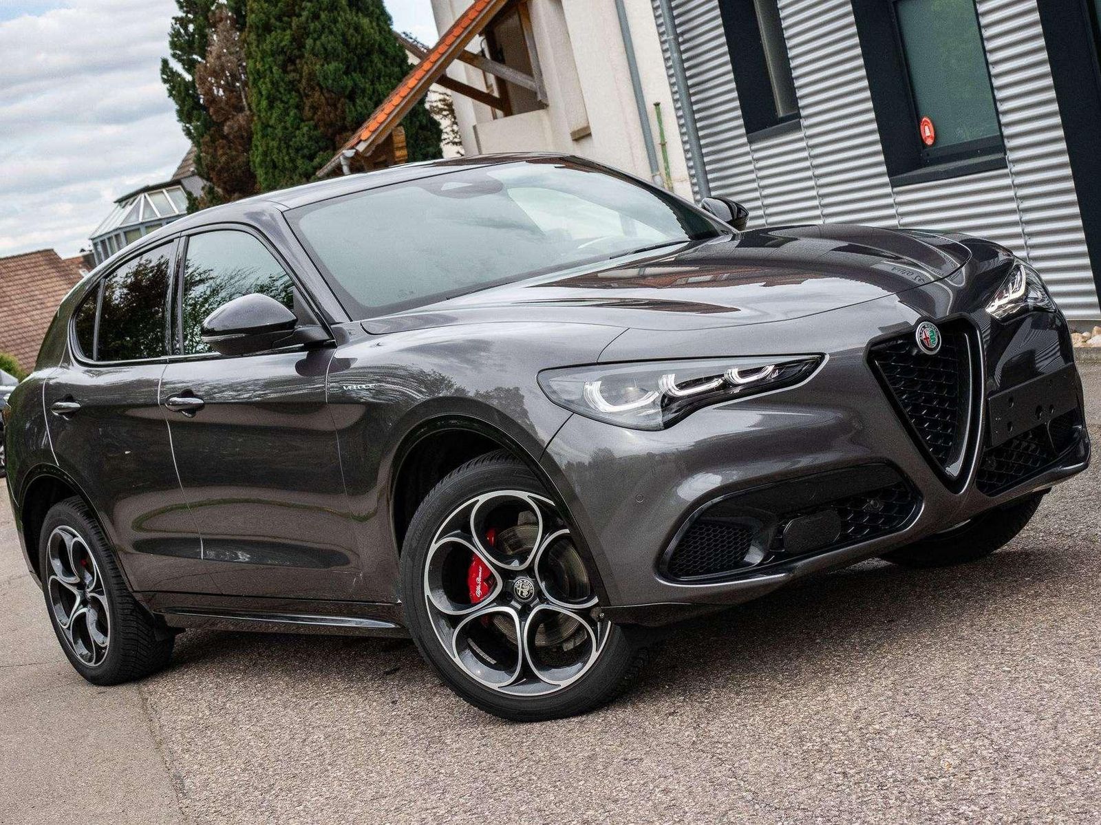 Fahrzeugabbildung Alfa Romeo Stelvio Veloce 2.0 Q4 vom AR Vertragshändler