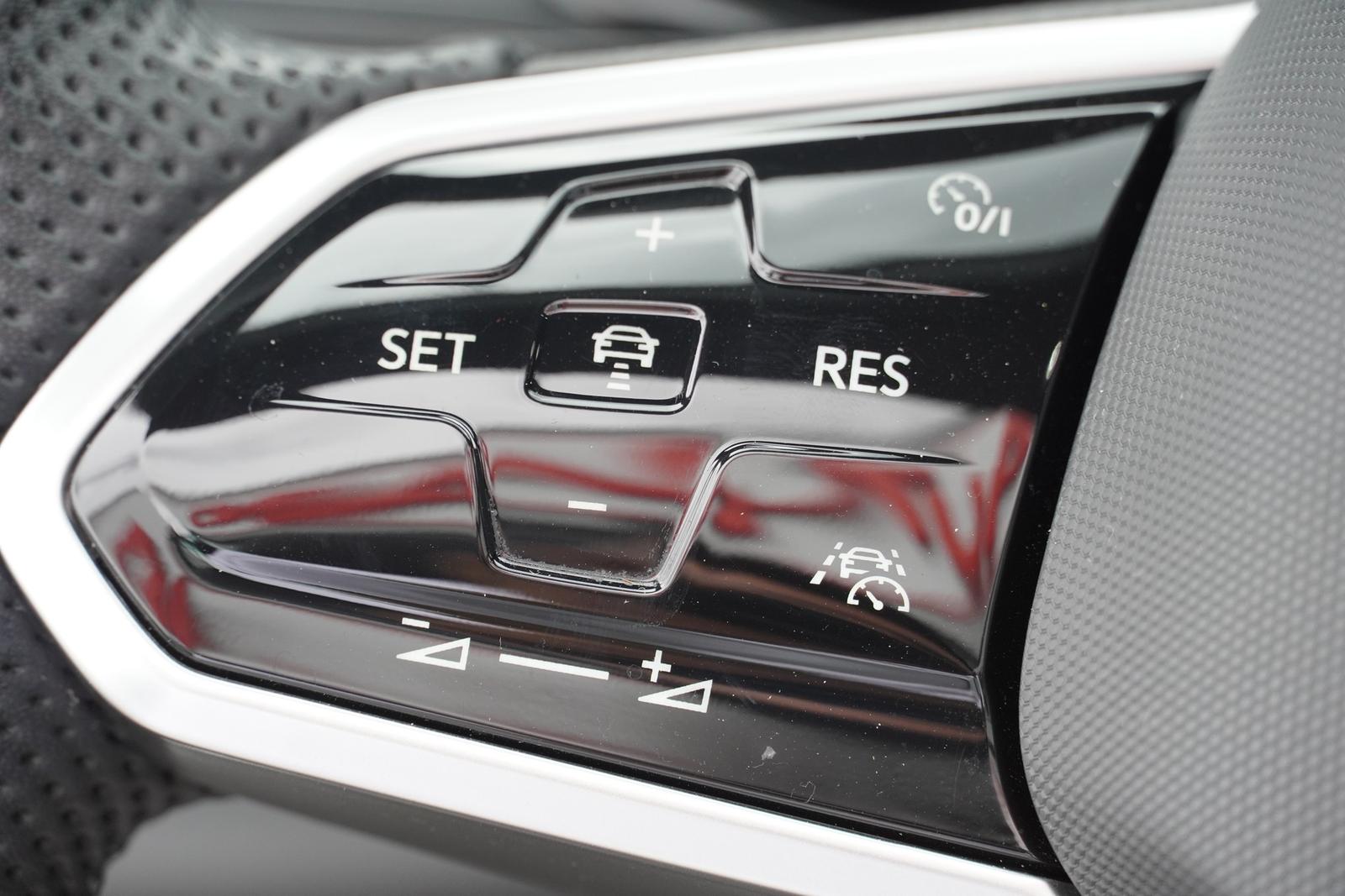 Volkswagen T-Roc Cabriolet 1.5 16V TSI R-Line LED Navi ACC, миниатюра 29