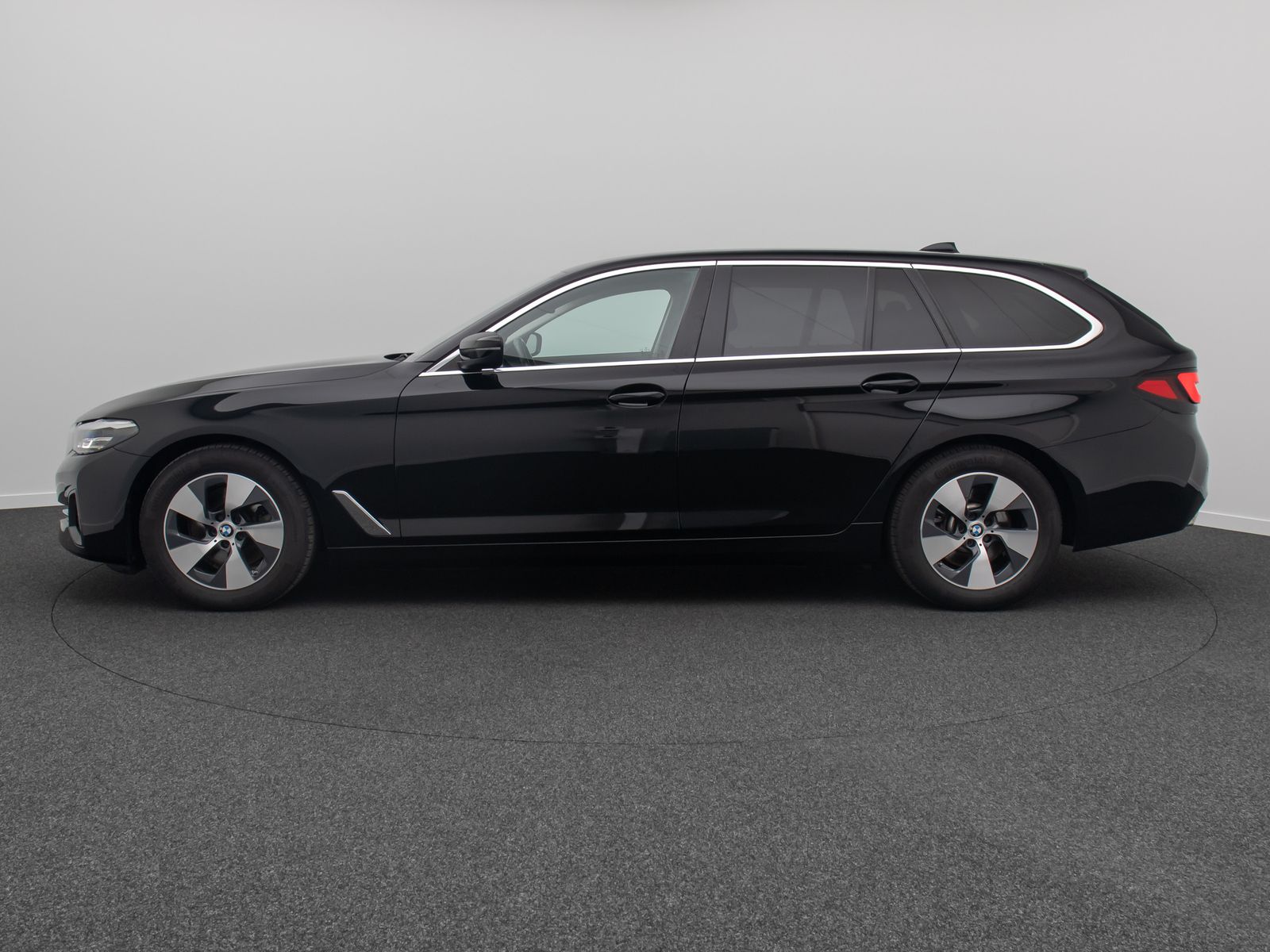 Fahrzeugabbildung BMW 520d DAB CockPit+ Lordos Stop&Go PDC Alarm LED