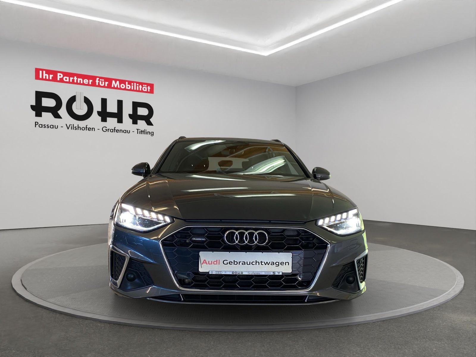 Audi A4 Avant S line 40 TDI quattro S tronic ACC HUD imagem 3