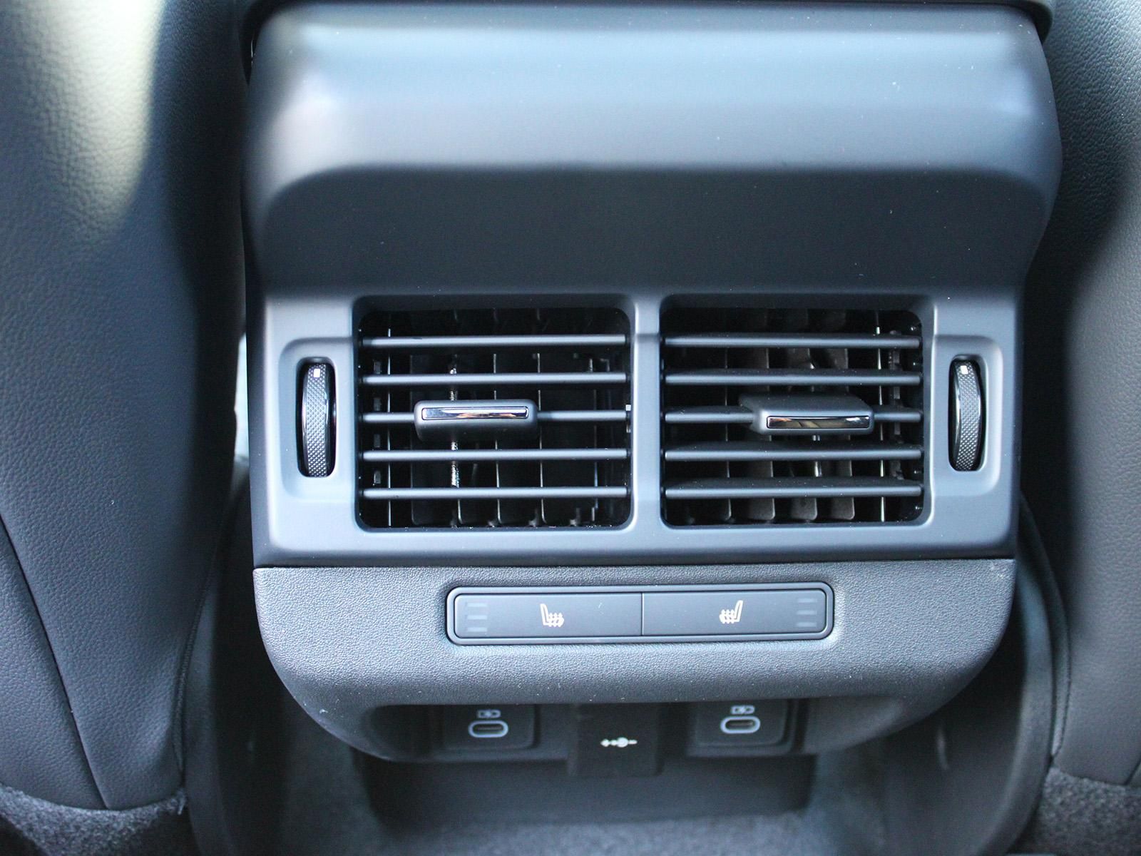 Fahrzeugabbildung Land Rover Range Rover Evoque P270e Dynamic SE