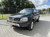 Volvo XC90 D5 Momentum / Pro Geartronic / 7Sitze / AHK - Volvo Gebrauchtwagen in Düsseldorf