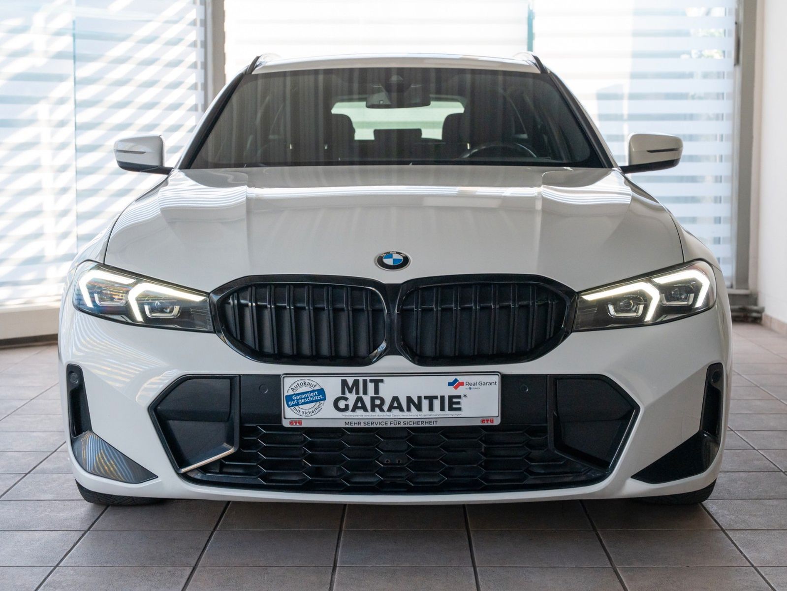 BMW 320d xD M Sport KAM HiFi Drive.Assist Unfallfrei imagem 2