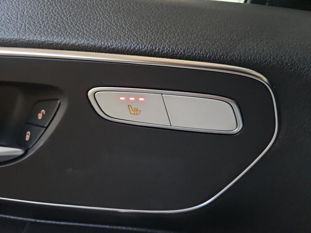 Fahrzeugabbildung Mercedes-Benz Vito 119 Kasten kompakt 4x4 LED Navi PTS RFK SHZ