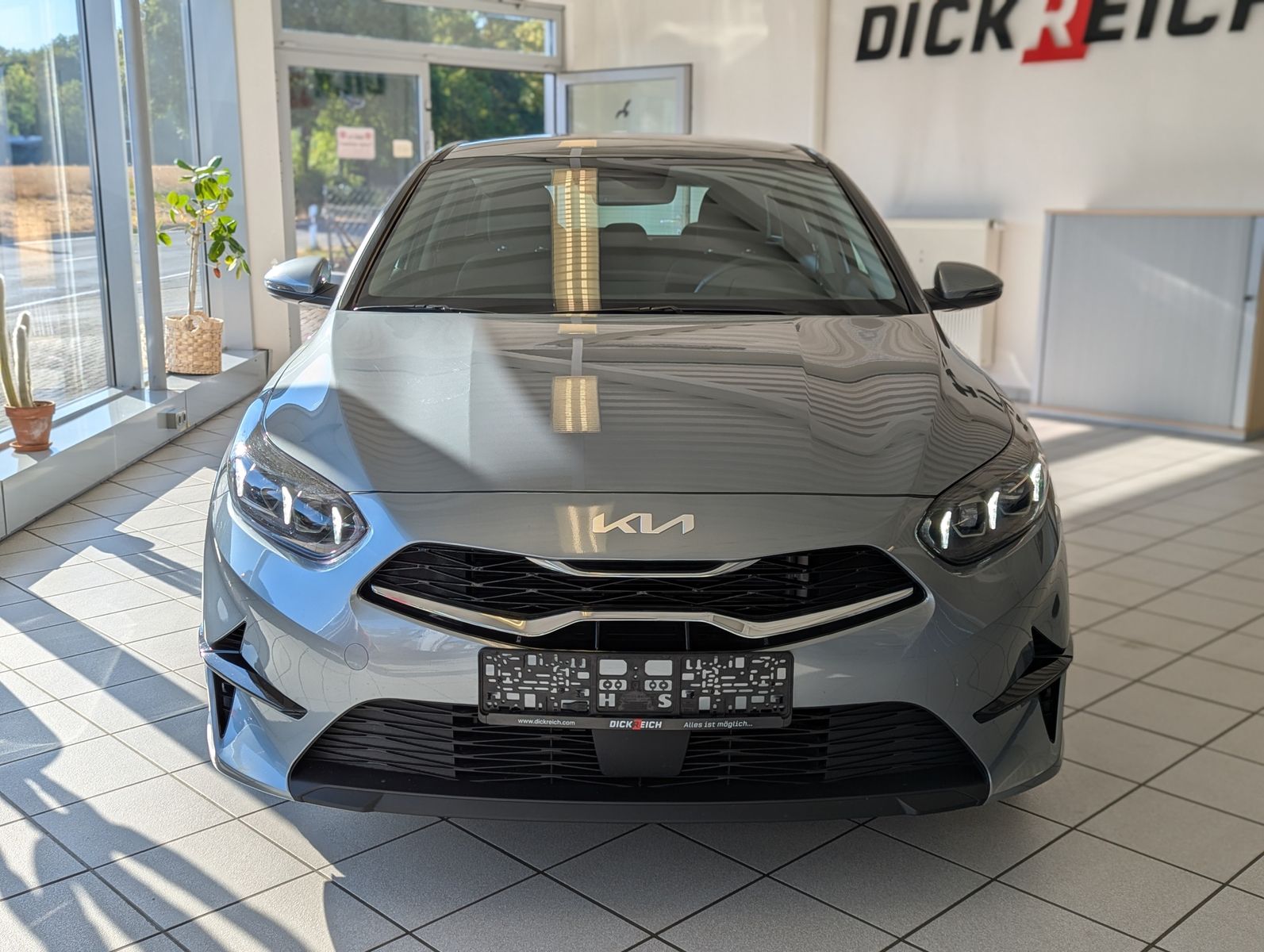 Fahrzeugabbildung Kia cee'd / Ceed 1.5 Spirit Limo JBL ACC Kamera 7J-G