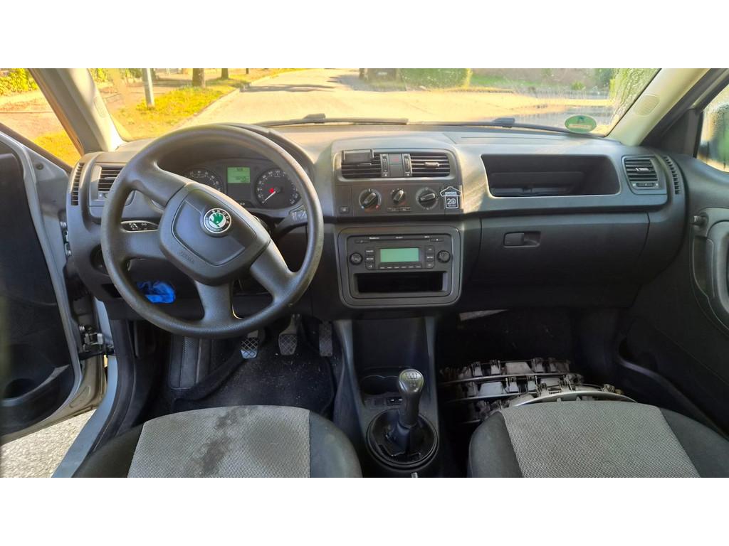 Skoda Fabia 2012 — photo 14