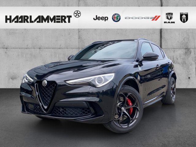 Alfa Romeo Stelvio Quadrifoglio PDC+KAMERA+CARPLAY+NAVI+SHZ