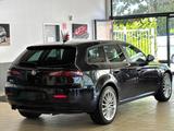 Alfa Romeo 159 2.0 JTDM TURiSMO *NAVi*LEDER-BEiGE*KLiMA*18 - Alfa Romeo 159: Kombi
