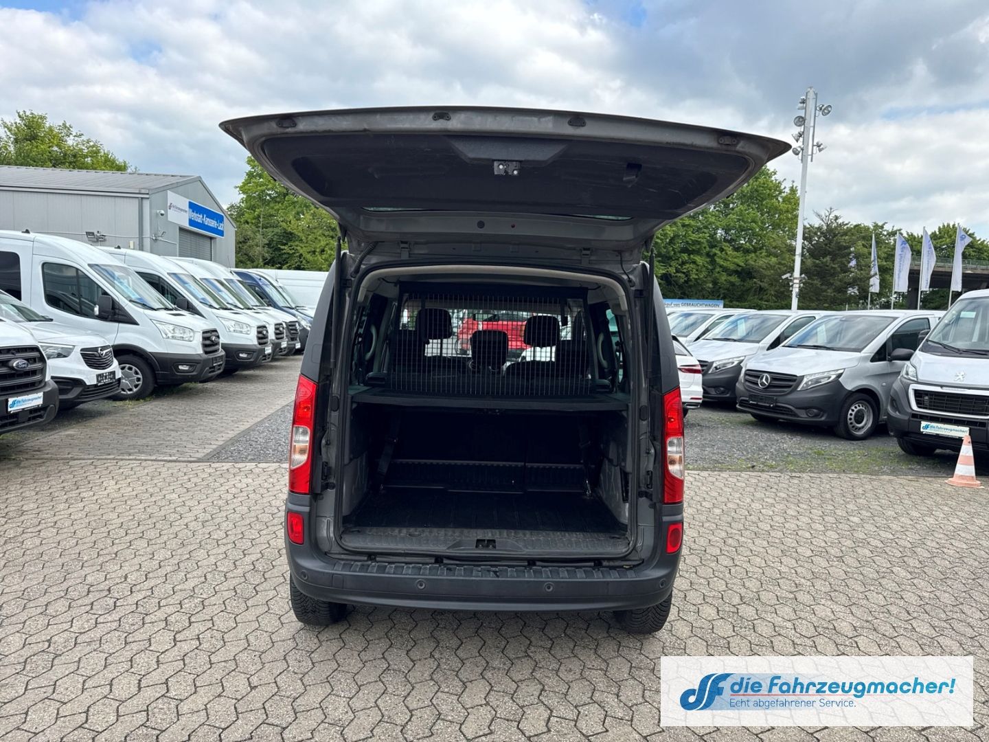 Fahrzeugabbildung Mercedes-Benz Citan Kombi 111 CDI lang SHZ Temp PDC *EXPORT