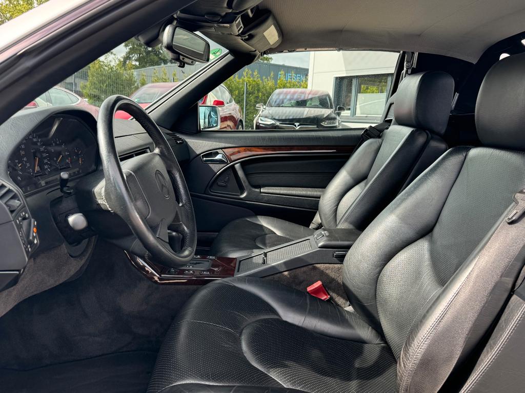 Mercedes-Benz SL 320