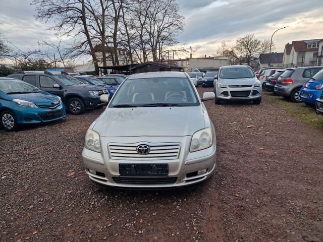 Toyota Avensis 2.0  Executive Liftback