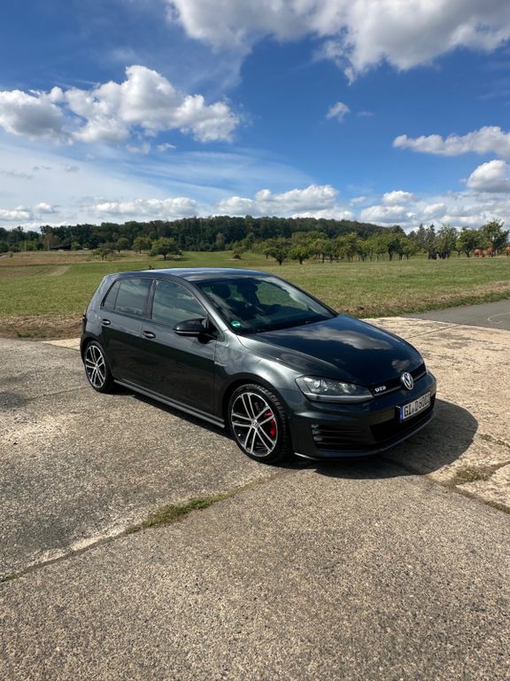 Image of Volkswagen Golf