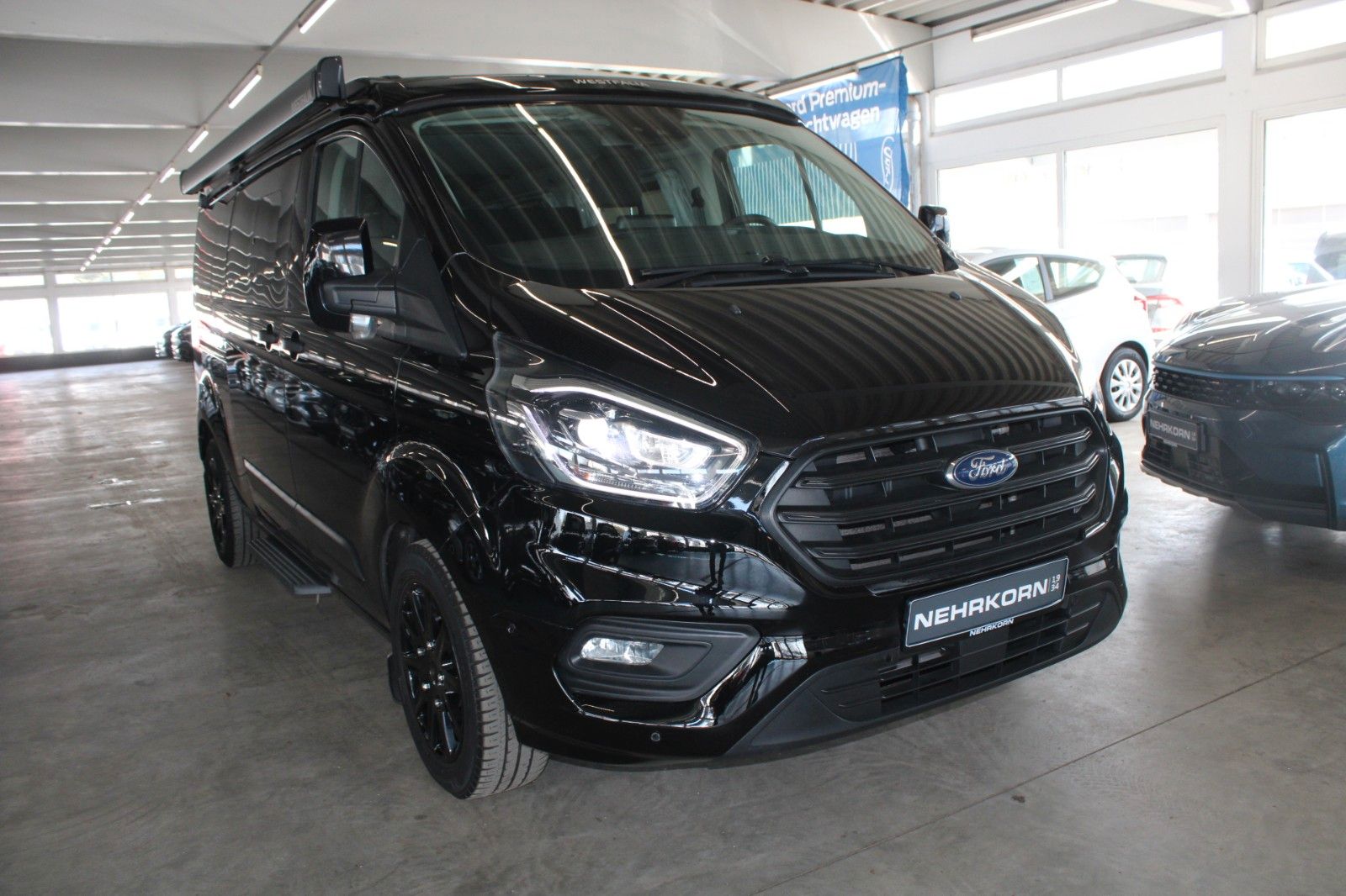 Fahrzeugabbildung Ford Ford Nugget PLUS Aufstelldach Aut WC Markise AHK