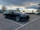 BMW 740 D G 11 / Massage Sitze / Gestenste... - BMW 740 in Hamm