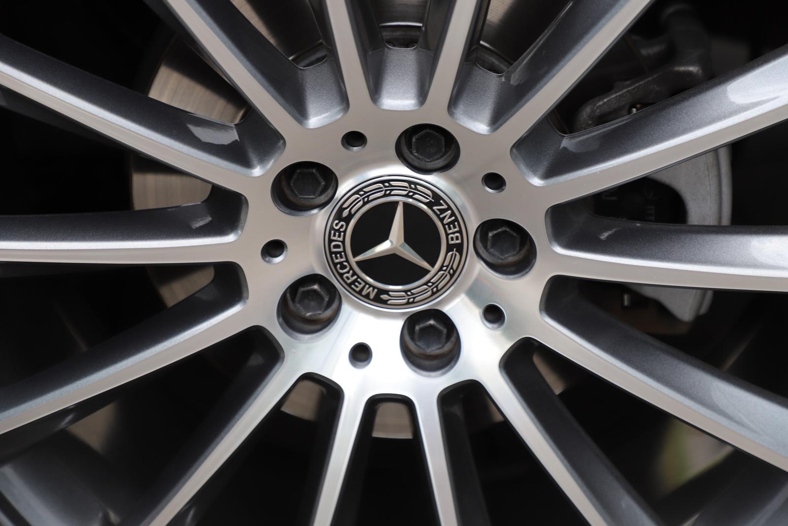 Mercedes-Benz E 220d T-Modell AMG Nav Burmesteri Distronic AHK