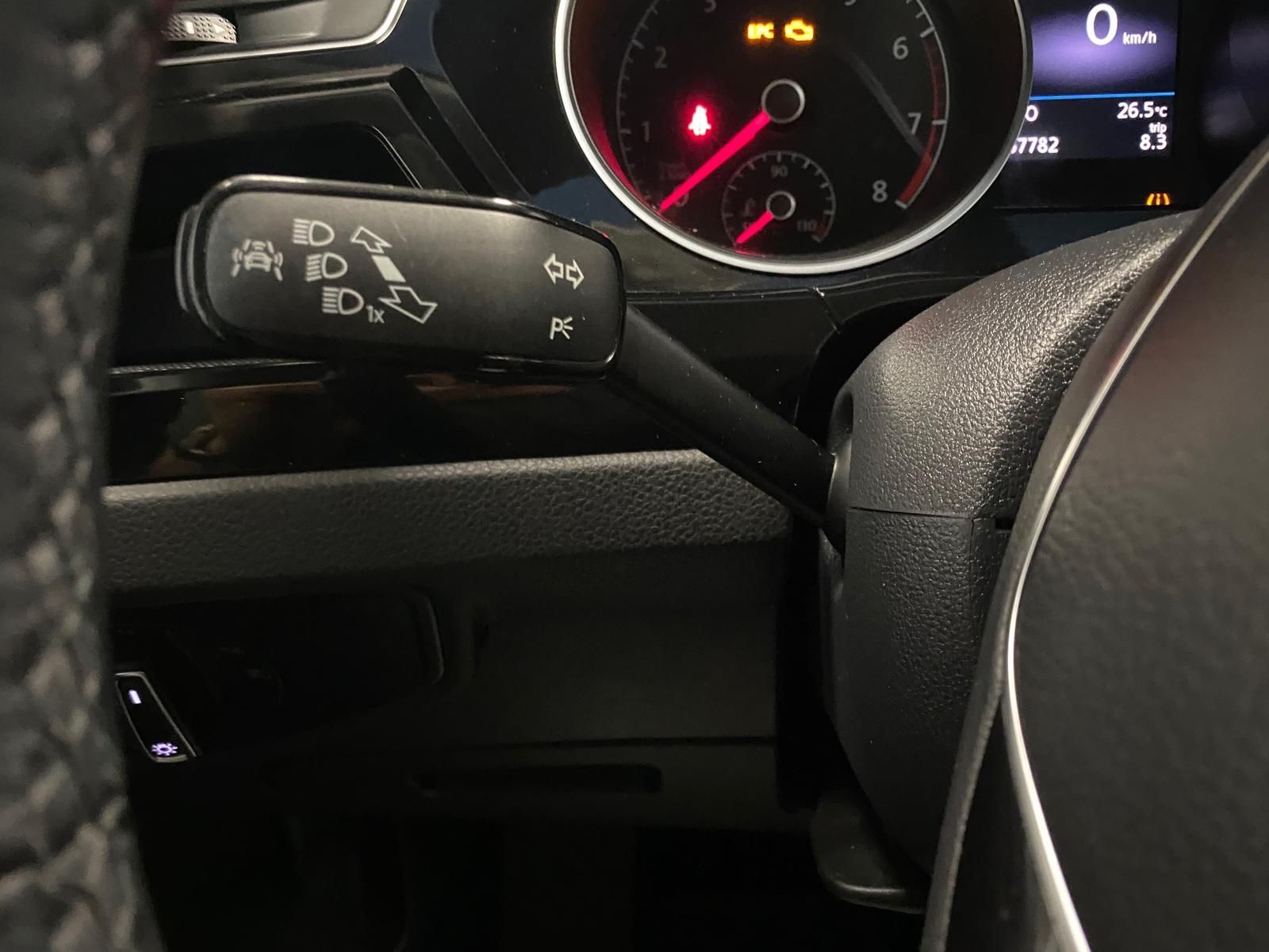 Fahrzeugabbildung Volkswagen Touran 1.4 16V TSI Highline BMT+TOTWINKEL+ACC+++