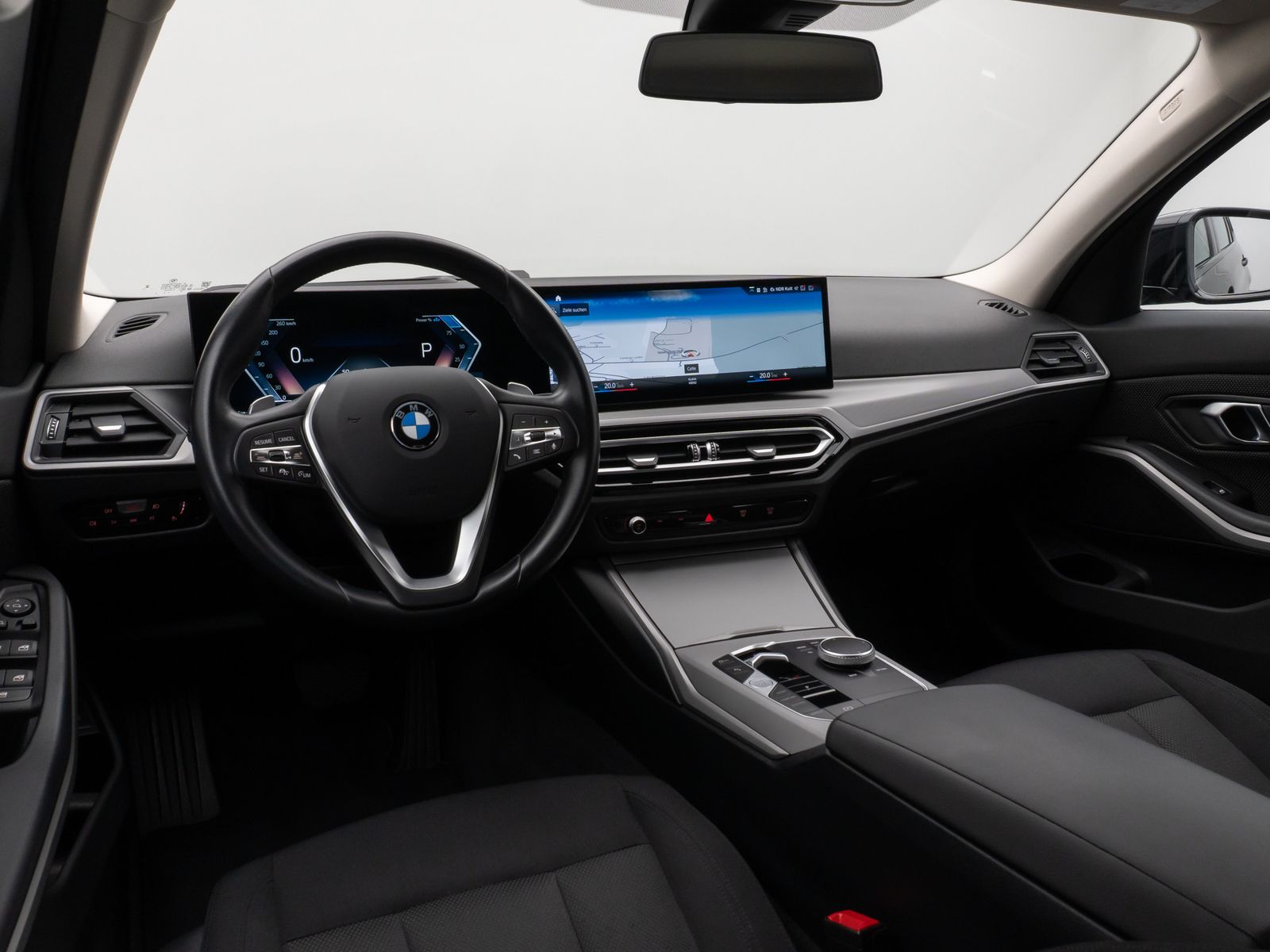 Fahrzeugabbildung BMW 320d xD Kamera HUD DAB CockPitPro Stop&Go AHK