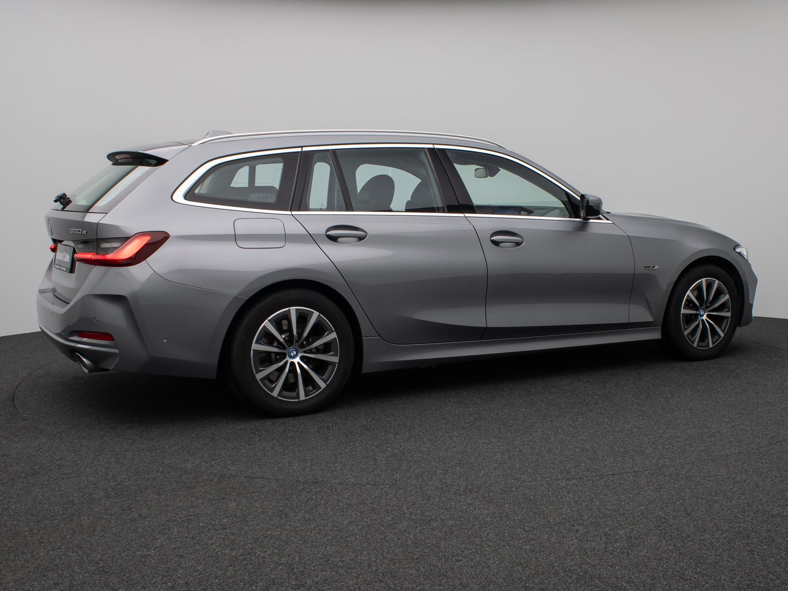 Fahrzeugabbildung BMW 320e Kamera DAB HiFi Sport Leder WidscreenDispl