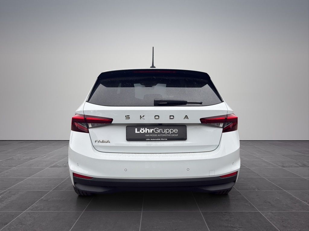 Skoda Fabia 1.0 Tour *LED*KAMERA*SITZHEIZUNG*SMART-LIN imagem 3