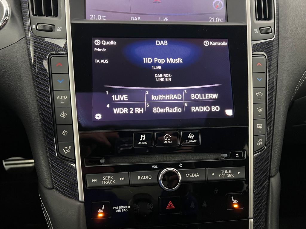 INFINITI Q60 2.0 TURBO/ 2.H/ VOLLAUSSTATTUNG/ CARBON INFINITI Q60 2.0 TURBO/ 2.H/ VOLLAUSSTATTUNG/ CARBON